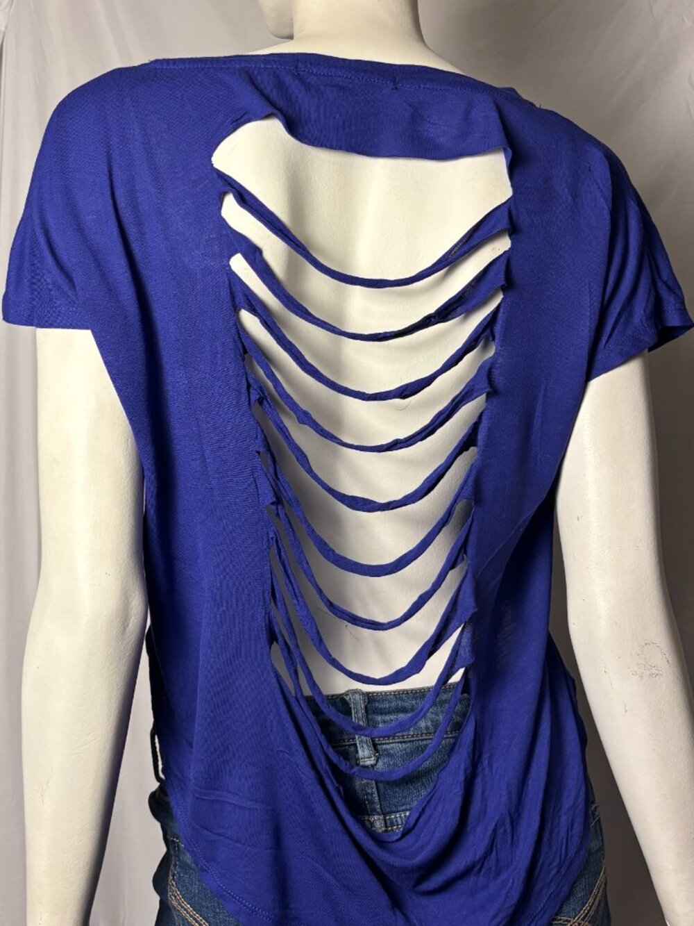 Forever 21 Blue “PEACE” Sequin Cutout Back Tee Women's Size S